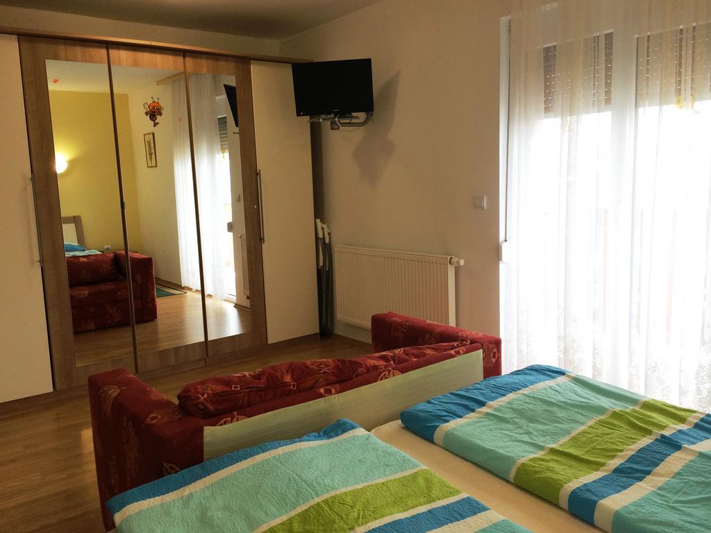 Villa Tourist Farm Šalamun à Banovci Extérieur photo