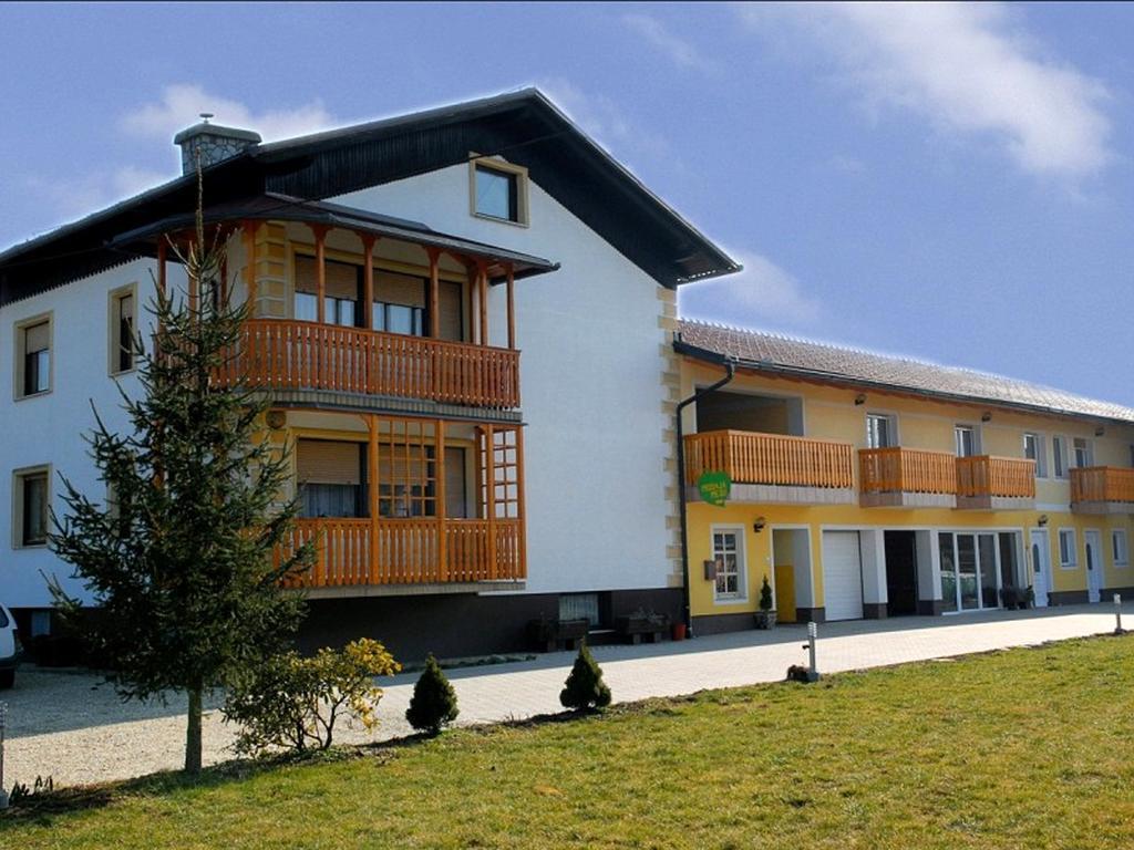 Villa Tourist Farm Šalamun à Banovci Extérieur photo
