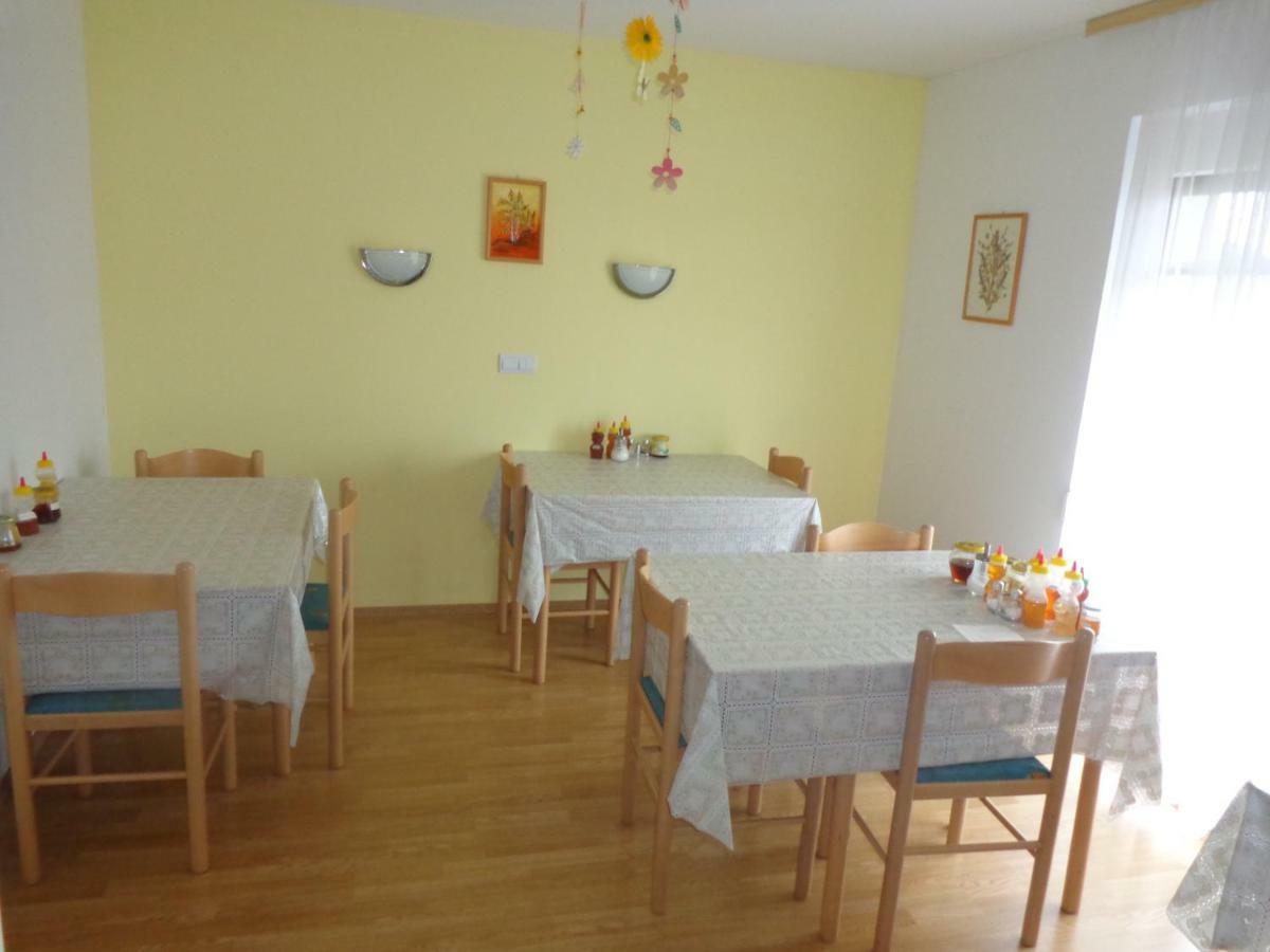Villa Tourist Farm Šalamun à Banovci Extérieur photo
